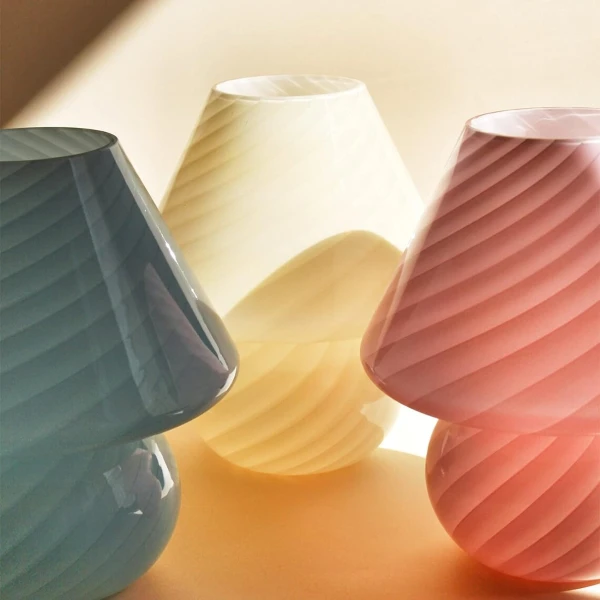 Lámpara De Mesa De Cristal Translúcido, Estilo Italiano Estructura Rayas Amarillas - Image 3