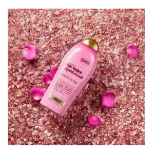 Exfoliante Corporal Ogx Agua De Rosas Y Sal Marina 577ml - Image 3