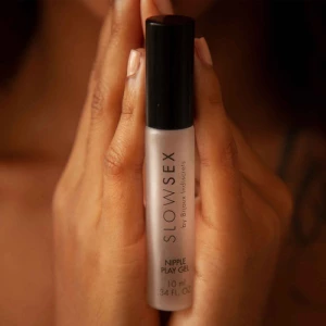 Bijoux Indiscrets Gel Slow Sex Nipple Play Roll-on Metálico Sabor Sin Sabor - Image 3