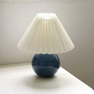 Lámpara De Mesa Plisada Coreana Estructura Azul Pantalla Blanco