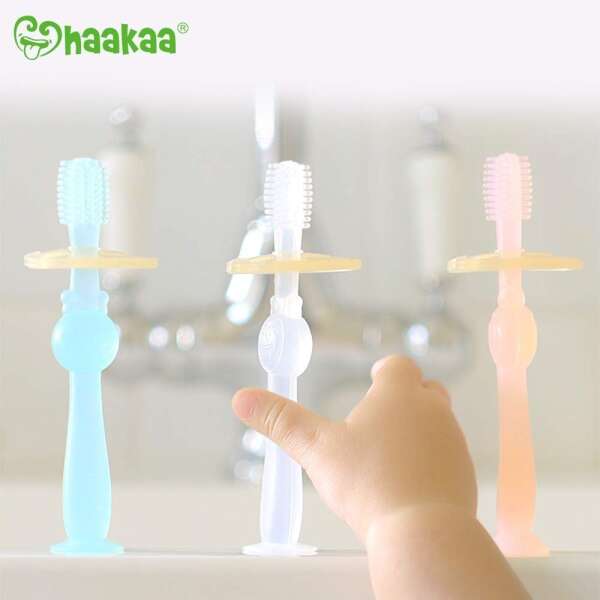 Haakaa 360° Cepillo De Dientes De Silicona Para Bebé - Image 3