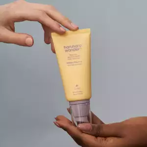 Haruharu Wonder Protector Solar Spf50+ Airyfit Moisture 50ml - Image 4