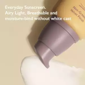 Haruharu Wonder Protector Solar Spf50+ Airyfit Moisture 50ml - Image 5