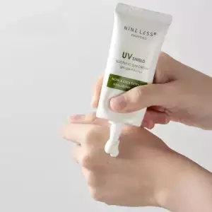 Nineless Essentials Uv Shield Crema Solar Spf50+ Pa++++ 50gr - Image 2