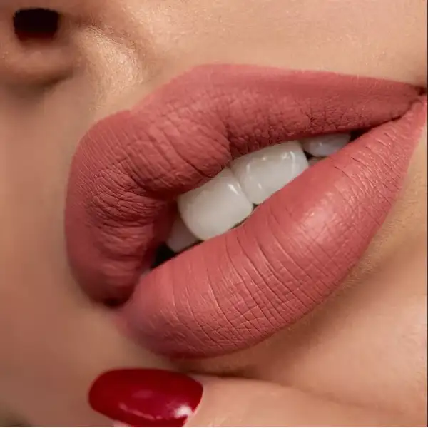 Arantza Cosmetics Labial Larga Duración 100% Matte 4ml - Image 3