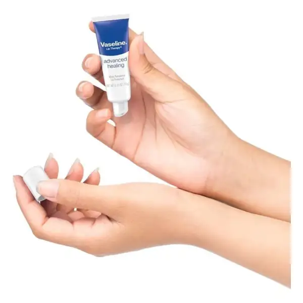 Vaseline Bálsamo Labial Translúcido 10g - Image 3